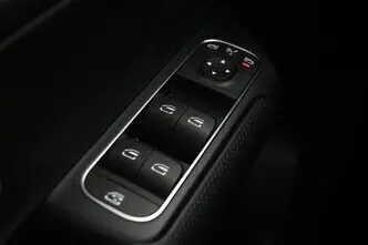 Mercedes-Benz B 180, 2.0, 85 kW, дизель, автомат, передний привод