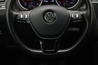 Volkswagen Tiguan, 1.4, 110 kW, бензин, механическая, передний привод