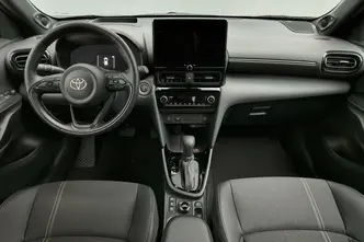 Toyota Yaris Cross, 1.5, 68 kW, гибрид, автомат, полный привод