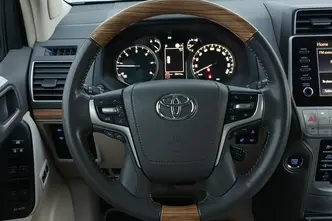 Toyota Land Cruiser, 2.8, 150 kW, дизель, автомат, полный привод