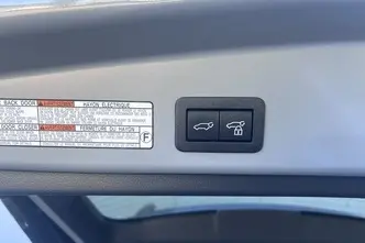 Toyota Corolla Cross, 2.0, 112 kW, hybrid, automatic, front-wheel drive