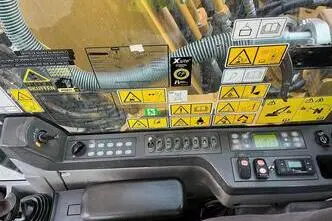 Caterpillar 326 FL, 152 kW, diesel