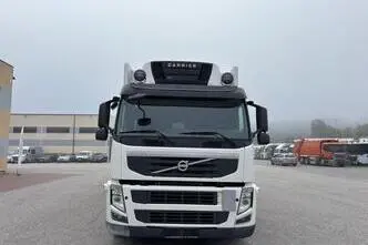 Volvo FM330  6x2*4 EURO 5 + VEB + CARRIER, 248 kW, дизель, автомат