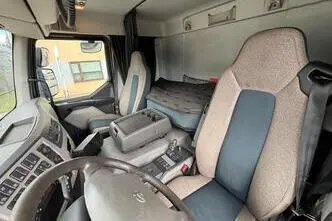 Volvo FE320, 240 kW, автомат