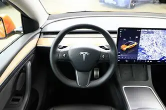 Tesla Model Y, 155 kW, elekter, automaat, nelikvedu