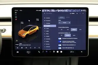 Tesla Model Y, 155 kW, elekter, automaat, nelikvedu