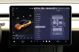 Tesla Model Y, 155 kW, elekter, automaat, nelikvedu