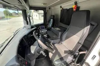 Scania P280 DB4X2MLB, 206 kW, diisel, automaat