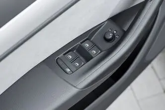 Audi Q3, 2.0, 132 kW, bensiin, automaat, nelikvedu