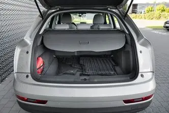 Audi Q3, 2.0, 132 kW, bensiin, automaat, nelikvedu