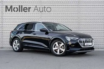 Audi e-tron, 300 kW, электричество, автомат, полный привод