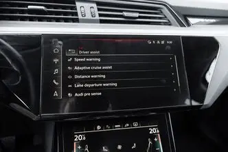 Audi e-tron, 300 kW, электричество, автомат, полный привод