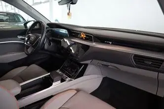 Audi e-tron, 158 kW, электричество, автомат, полный привод