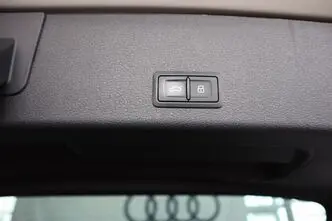 Audi e-tron, 158 kW, электричество, автомат, полный привод