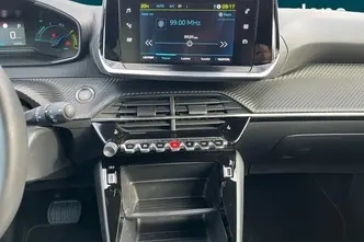Peugeot 2008, электричество, автомат, передний привод