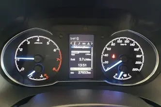 Toyota Yaris, 1.5, 82 kW, bensiin, manuaal, esivedu