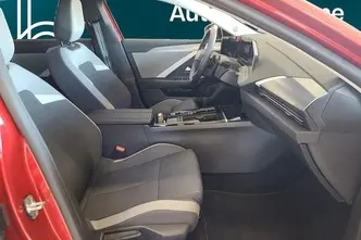 Opel Astra, 1.2, 96 kW, бензин, автомат, передний привод