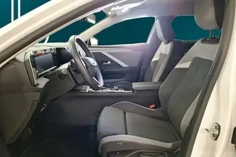 Opel Astra, 1.2, 96 kW, бензин, автомат, передний привод