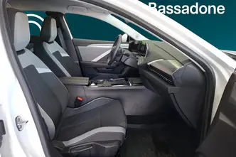 Opel Astra, 1.2, 96 kW, бензин, автомат, передний привод