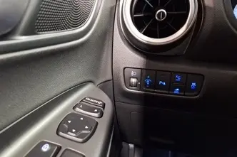 Hyundai Kona, электричество, автомат, передний привод