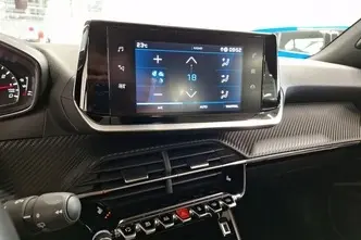 Peugeot 2008, 1.2, 96 kW, бензин, автомат, передний привод