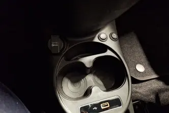 Fiat 500, 1.0, 51 kW, гибрид, механическая, передний привод