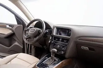 Audi Q5, 2.0, 165 kW, бензин, автомат, полный привод