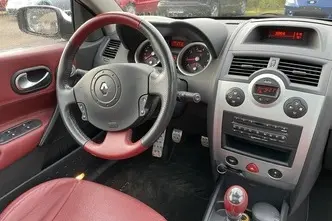 Renault Megane, 2.0, 98 kW, bensiin, manuaal, esivedu