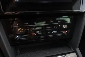 Volkswagen Passat, 1.5, 110 kW, bensiin, automaat, esivedu