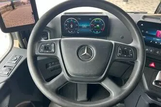 Mercedes-Benz Actros, 12.8, 330 kW, diisel, automaat, tagavedu