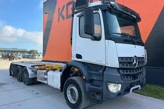 Mercedes-Benz Arocs 3232 8x4*4, 235 kW, дизель, автомат