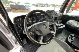 Mercedes-Benz Arocs 3232 8x4*4, 235 kW, дизель, автомат