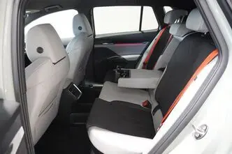 Škoda, 210 kW, elekter, automaat, tagavedu
