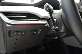 Škoda, 210 kW, elekter, automaat, tagavedu