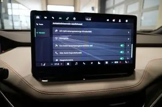 Škoda, 210 kW, elekter, automaat, tagavedu