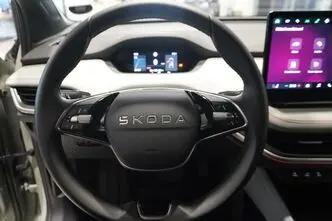 Škoda, 210 kW, elekter, automaat, tagavedu