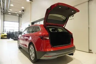 Škoda Enyaq, 195 kW, электричество, автомат, полный привод