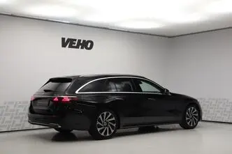 Mercedes-Benz E 220, 2.0, 145 kW, hybrid, automatic, four-wheel drive