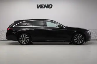 Mercedes-Benz E 220, 2.0, 145 kW, hybrid, automatic, four-wheel drive