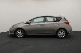 Toyota Auris, 1.6, 97 kW, bensiin, manuaal, esivedu