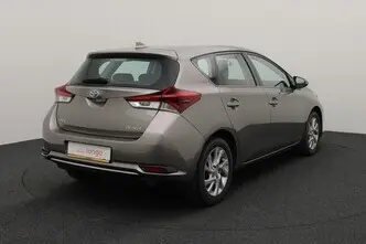 Toyota Auris, 1.6, 97 kW, bensiin, manuaal, esivedu