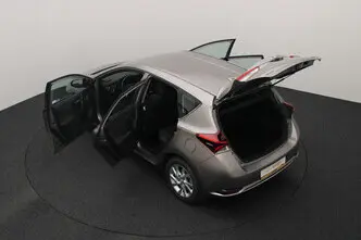 Toyota Auris, 1.6, 97 kW, bensiin, manuaal, esivedu