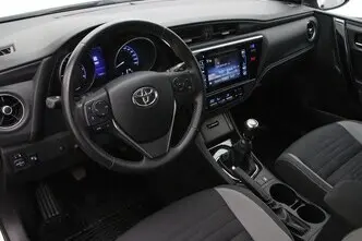 Toyota Auris, 1.6, 97 kW, bensiin, manuaal, esivedu