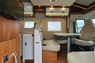 Laika Kosmo, 2.3, 103 kW, diisel, manuaal, esivedu