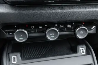 Citroën C4, 100 kW, elekter, automaat, esivedu