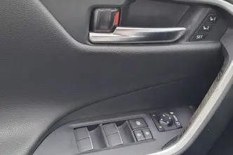 Toyota RAV4, 2.5, 131 kW, hybrid, automatic, front-wheel drive
