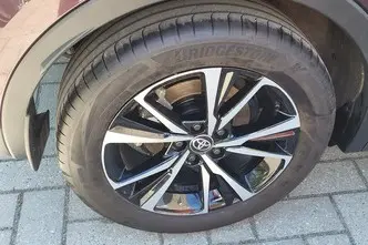 Toyota C-HR, 1.8, 72 kW, hübriid, automaat, esivedu