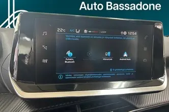 Peugeot 208, 1.2, 74 kW, bensiin, automaat, esivedu