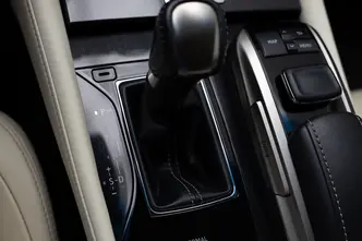Lexus GS 300, 2.5, 133 kW, hübriid, automaat, tagavedu