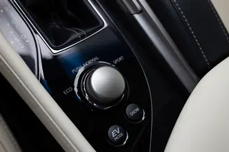 Lexus GS 300, 2.5, 133 kW, hübriid, automaat, tagavedu
